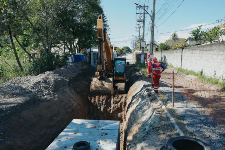 SOMAR avança com obras de drenagem e urbanização em Chácaras de Inoã