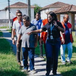 SOMAR realiza força-tarefa de limpeza para prevenir alagamentos no Minha Casa, Minha Vida em Itaipuaçu
